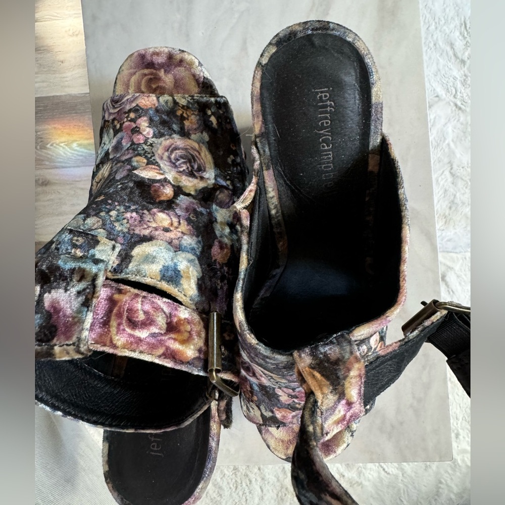 Velvet floral platform Jeffrey Campbell Size 9 - Picture 3 of 5